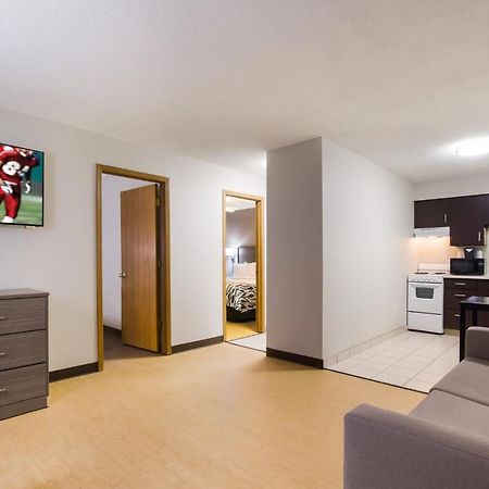 Red Roof Inn ローレンスバーグ エクステリア 写真