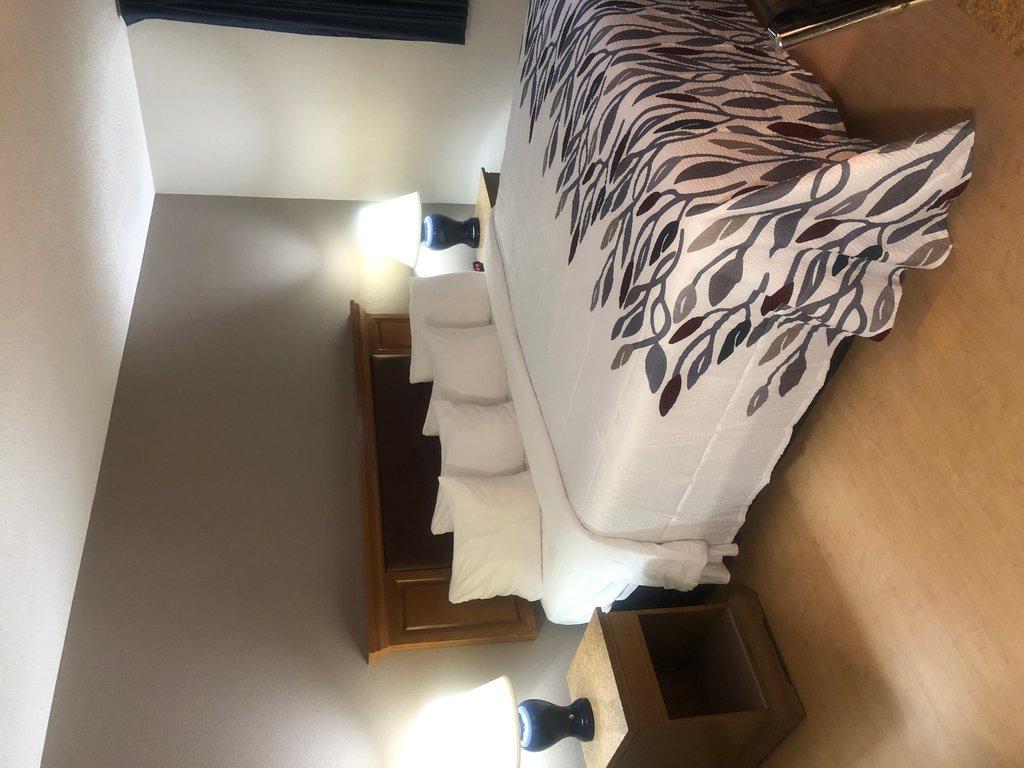 Red Roof Inn ローレンスバーグ エクステリア 写真