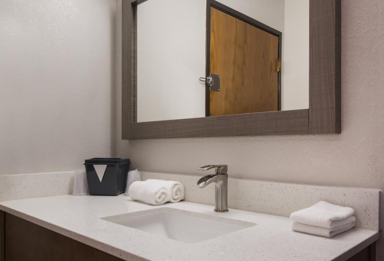 Red Roof Inn ローレンスバーグ エクステリア 写真