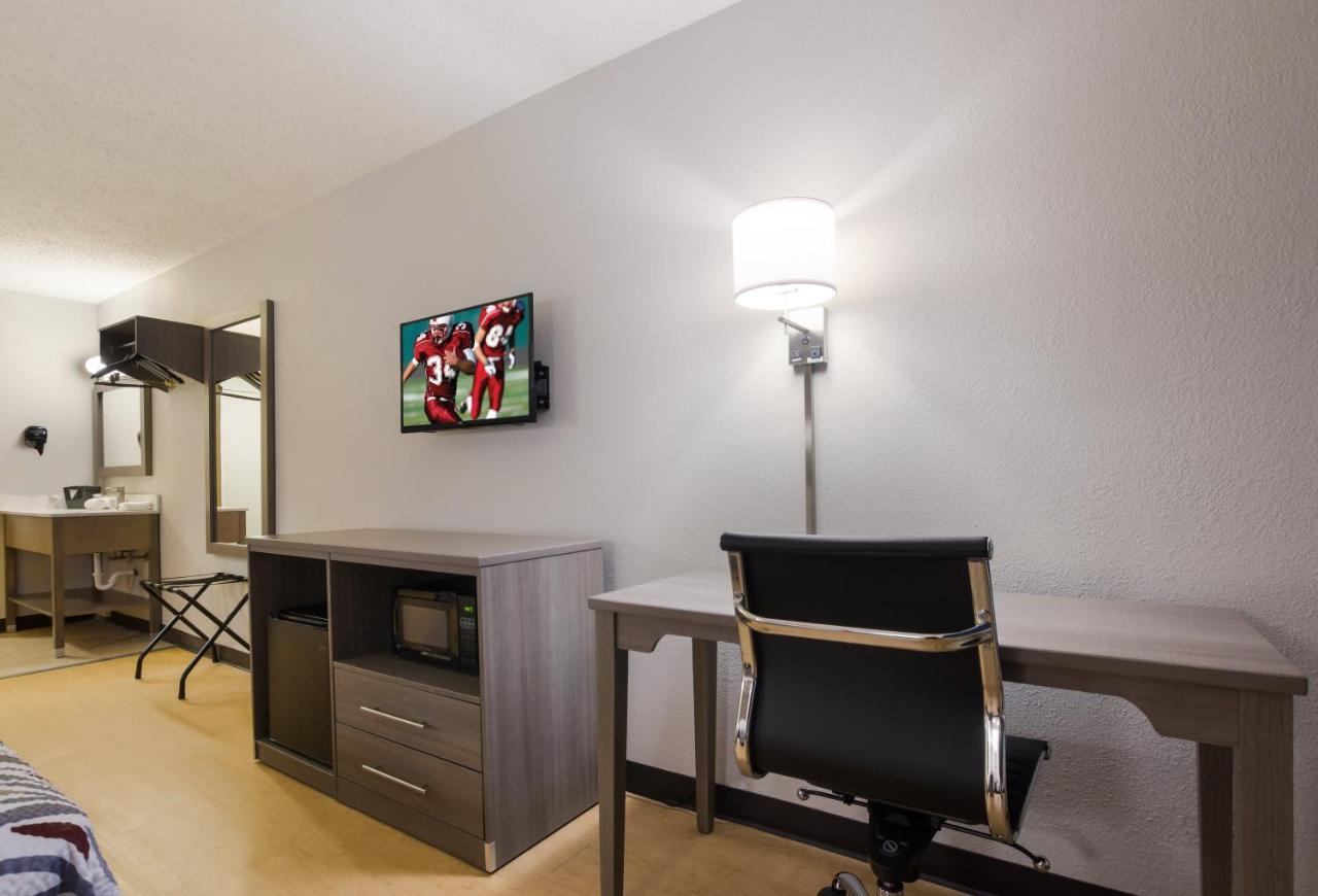 Red Roof Inn ローレンスバーグ エクステリア 写真