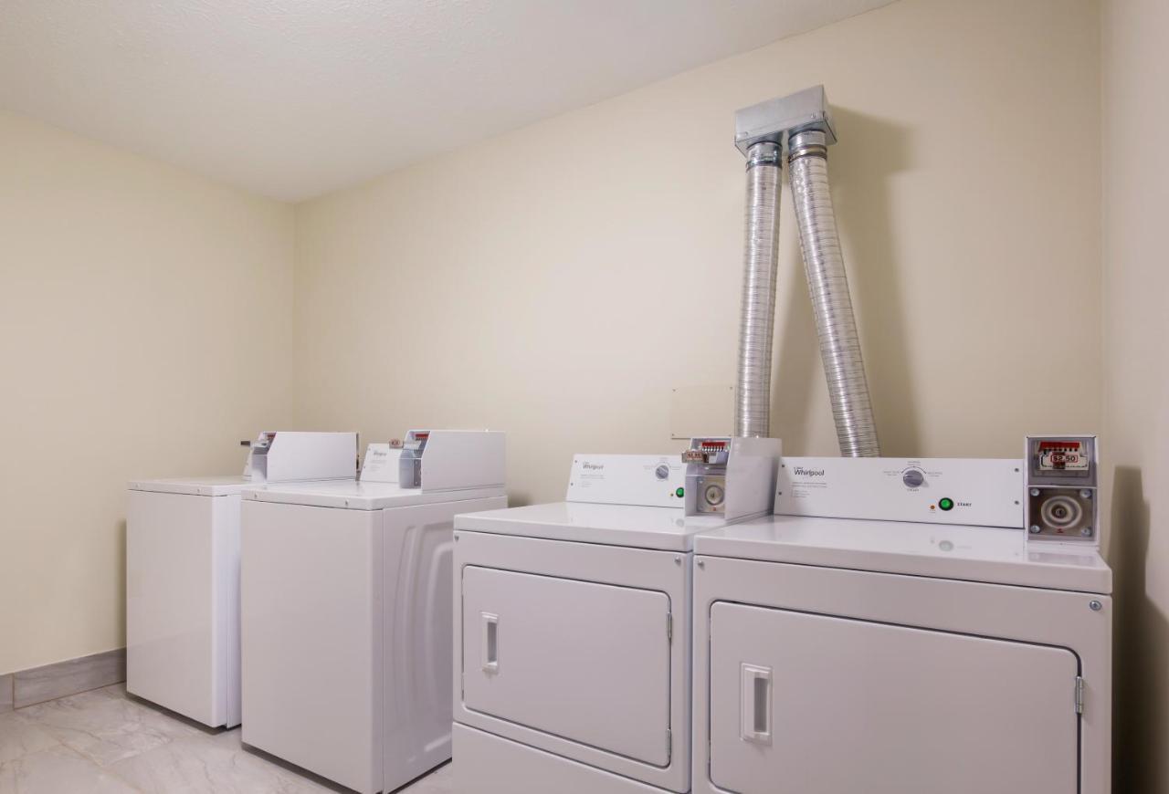 Red Roof Inn ローレンスバーグ エクステリア 写真