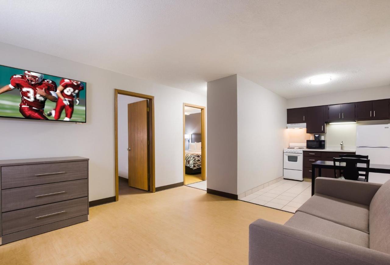 Red Roof Inn ローレンスバーグ エクステリア 写真